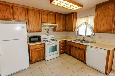 1084 Hugo Lane, Big Bear City, CA 92314 - Photo 8