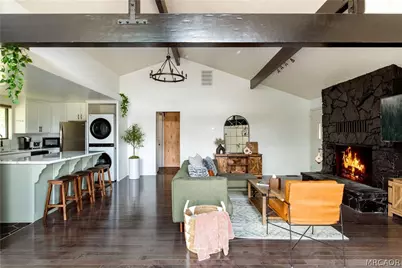 1409 Malabar Way, Big Bear City, CA 92314 - Photo 8