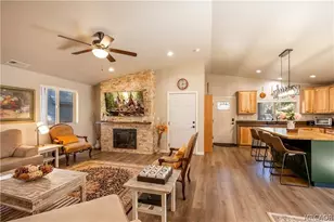 905 W Aeroplane Blvd, Big Bear City, CA 92314 - Photo 10