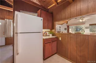 1109 Brookside Ln, Fawnskin, CA 92333 - Photo 14