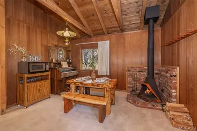 1109 Brookside Lane, Fawnskin, CA 92333 - Photo 16