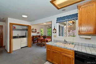 1019 Fawnskin Dr, Fawnskin, CA 92333 - Photo 18