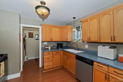 23723 Hillside Drive, Crestline, CA 92325 - Photo 12