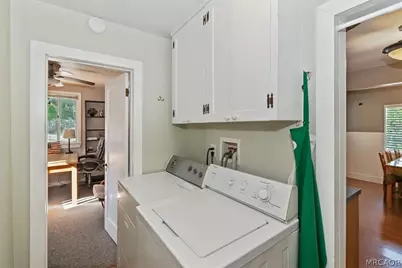 23723 Hillside Drive, Crestline, CA 92325 - Photo 18