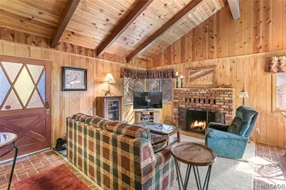 748 Lake Drive, Lake Arrowhead, CA 92352 - Photo 2
