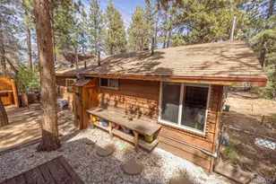 212 Moreno Ln, Sugarloaf, CA 92386 - Photo 26