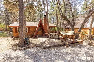 212 Moreno Ln, Sugarloaf, CA 92386 - Photo 2