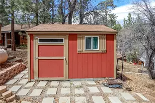 861 Santa Barbara Ave, Sugarloaf, CA 92386 - Photo 24