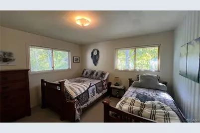 33393 Robin Drive, Green Valley Lake, CA 92341 - Photo 18