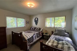 33393 Robin Dr, Green Valley Lake, CA 92341 - Photo 18