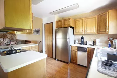 33393 Robin Drive, Green Valley Lake, CA 92341 - Photo 4
