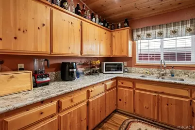 42821 Cougar Road, Big Bear Lake, CA 92315 - Photo 16