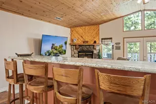 42821 Cougar Rd, Big Bear Lake, CA 92315 - Photo 14