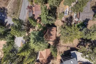 1014 Cherokee St, Fawnskin, CA 92333 - Photo 32