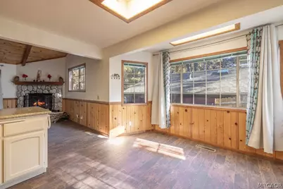 252 Riverside Avenue, Sugarloaf, CA 92386 - Photo 8
