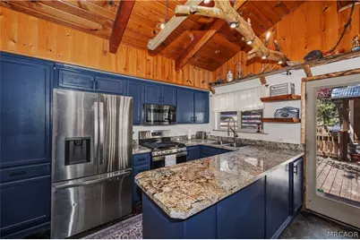521 Fir Lane, Green Valley Lake, CA 92341 - Photo 10