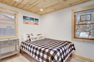 298 Maple Ln, Sugarloaf, CA 92386 - Photo 12