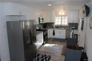 509 Moreno Ln, Sugarloaf, CA 92386 - Photo 6