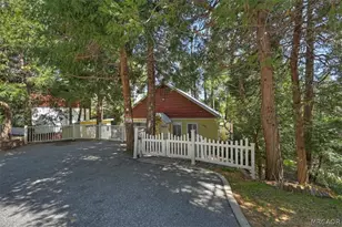 23938 Park Ln, Crestline, CA 92325 - Photo 4