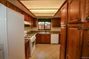 337 Maple, Sugarloaf, CA 92386 - Photo 4