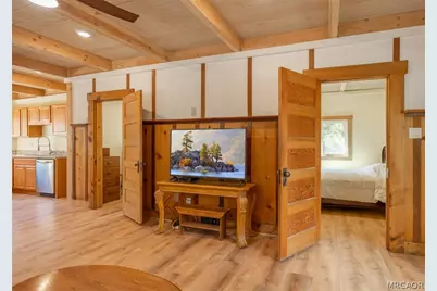 39961 Lakeview Drive, Big Bear Lake, CA 92315 - Photo 20