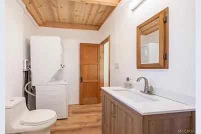 39961 Lakeview Drive, Big Bear Lake, CA 92315 - Photo 16