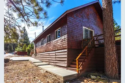 39961 Lakeview Drive, Big Bear Lake, CA 92315 - Photo 2