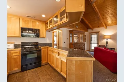 41063 Pennsylvania Avenue, Big Bear Lake, CA 92315 - Photo 14