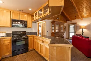 41063 Pennsylvania Ave, Big Bear Lake, CA 92315 - Photo 14