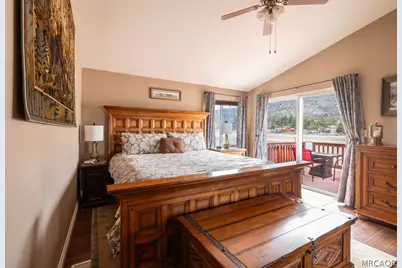 1035 W Fairway Boulevard, Big Bear City, CA 92314 - Photo 14