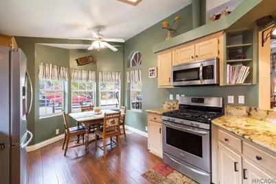1035 W Fairway Boulevard, Big Bear City, CA 92314 - Photo 12