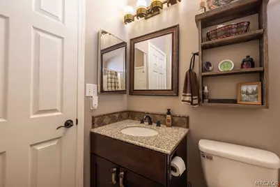 1035 W Fairway Boulevard, Big Bear City, CA 92314 - Photo 24