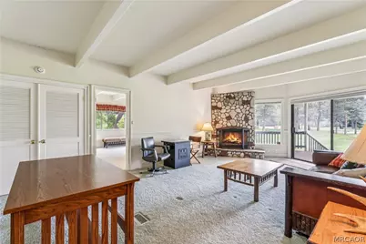 653 Brentwood Drive, Lake Arrowhead, CA 92352 - Photo 4