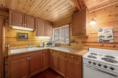 37 Keystone Point Road, Big Bear Lake, CA 92315 - Photo 6