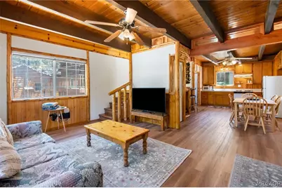 626 W Aeroplane Boulevard, Big Bear City, CA 92314 - Photo 8