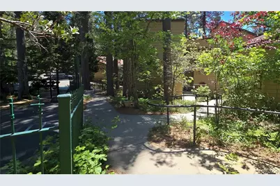 27821 Peninsula Drive N #315, Lake Arrowhead, CA 92352 - Photo 4