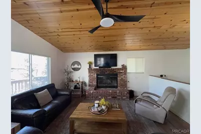 33159 Holcomb Creek Drive, Green Valley Lake, CA 92341 - Photo 32