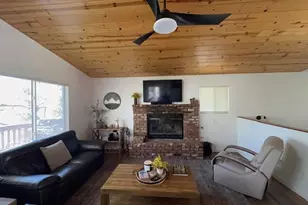 33159 Holcomb Creek Dr, Green Valley Lake, CA 92341 - Photo 32