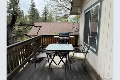 33159 Holcomb Creek Drive, Green Valley Lake, CA 92341 - Photo 20