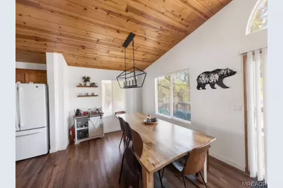 33159 Holcomb Creek Drive, Green Valley Lake, CA 92341 - Photo 10