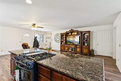 879 Spruce Lane, Sugarloaf, CA 92386 - Photo 16