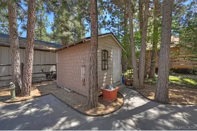 500 E Barker Boulevard, Big Bear Lake, CA 92314 - Photo 32