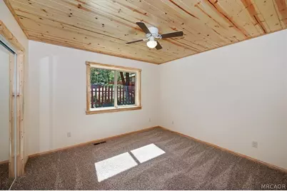 415 Vista Lane, Sugarloaf, CA 92386 - Photo 20