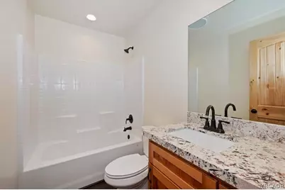 415 Vista Lane, Sugarloaf, CA 92386 - Photo 16