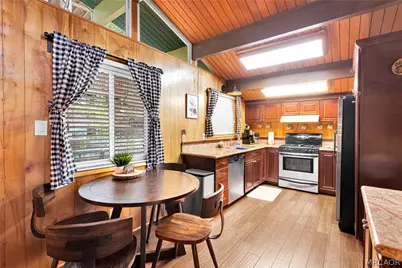 535 Sundeland Court, Lake Arrowhead, CA 92352 - Photo 20