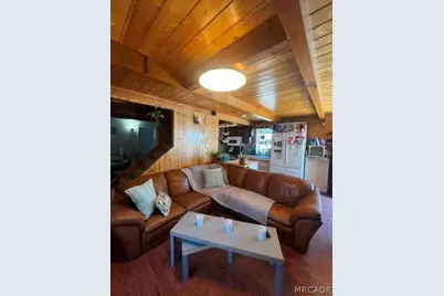 213 E Mountain View Boulevard, Big Bear Lake, CA 92314 - Photo 8