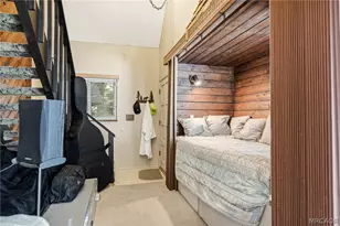 807 Grass Valley Rd, Lake Arrowhead, CA 92352 - Photo 18