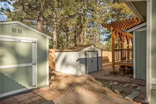 233 Whipple Dr, Big Bear City, CA 92314 - Photo 16
