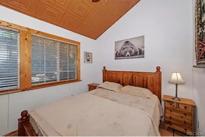 42979 Fern Avenue, Big Bear Lake, CA 92315 - Photo 20