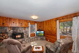 1012 E Country Club Blvd, Big Bear City, CA 92314 - Photo 12